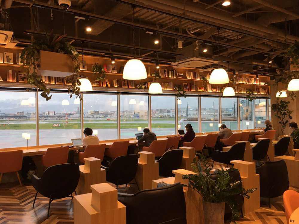 穴場 福岡のおしゃれブックカフェバー5選 読書とお酒が楽しめる一人飲みにもおすすめの場所 Fukuokab フクビー